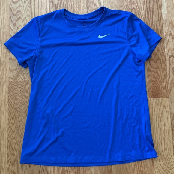 Nike NW)T The Nike Tee Dri-Fit Short-Sleeve (L) - Picture 1 of 7